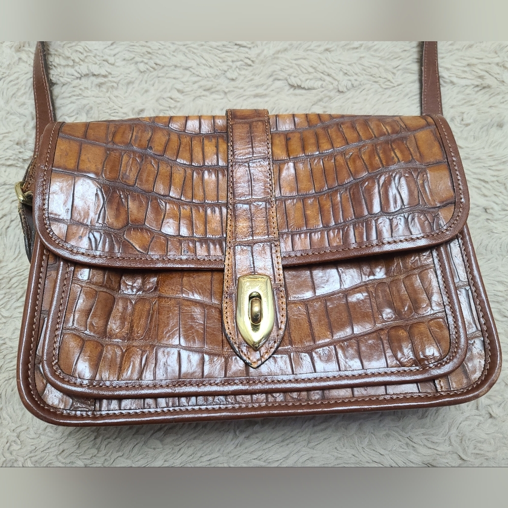 Vintage Dooney & Burke Bayou Collection Croc-Embossed Leather Crossbody Bag